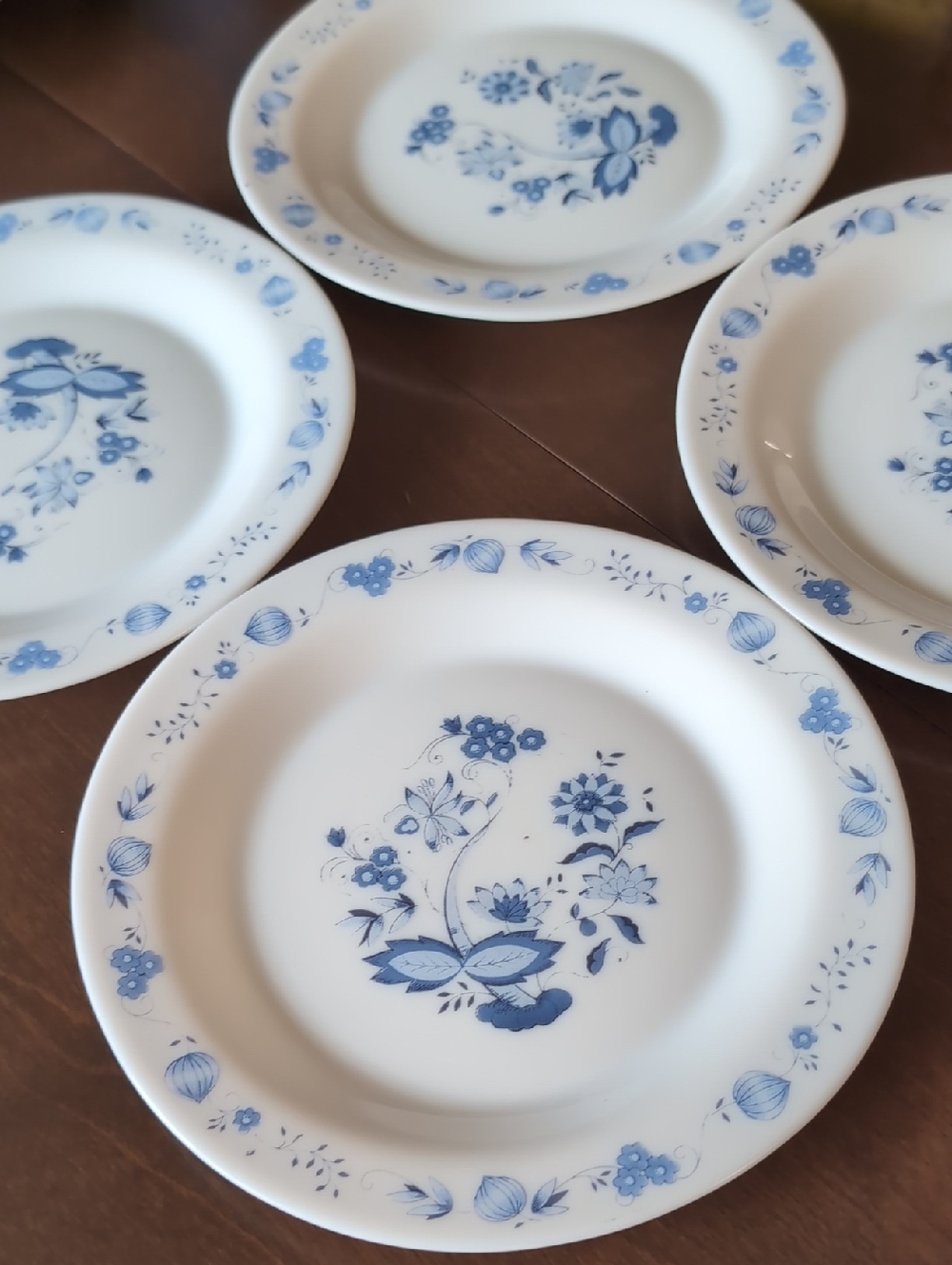 Dessert Plates with Blue Onion Floral Pattern - Set of 4